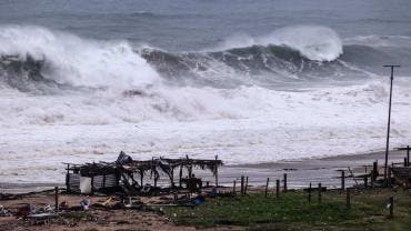 Se forma tormenta tropical Dalila frente a costas de Guerrero y Michoacán