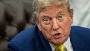 Trump aprobó planes de ataque contra Irán, pero aún no toma decisión final: medios