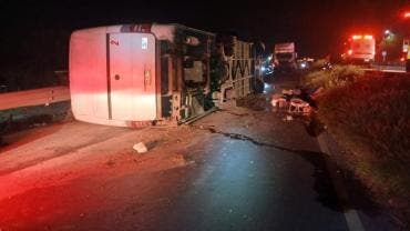 vuelca autobus Montemorelos-Hualahuises 11 muertos