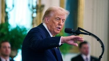 diagnostican Trump insuficiencia venosa cronica