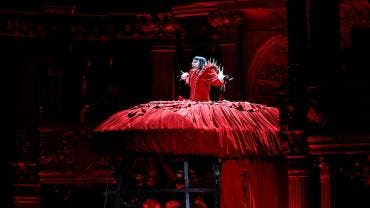 Una ópera de obscuridad y brillo: Lady Gaga redefine Las Vegas con el ´Mayhem Ball´  