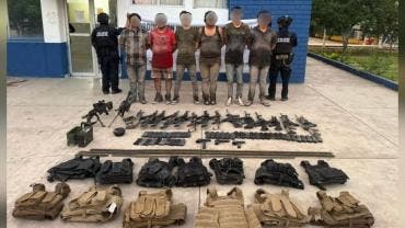 Enfrentamiento en Navolato deja 11 detenidos, armas y vehículos asegurados