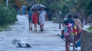 Flossie tormenta tropical se aleja costas Mexico