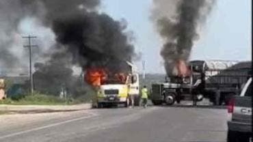 Se desatan narcobloqueos y ataques tras operativo en Aguascalientes