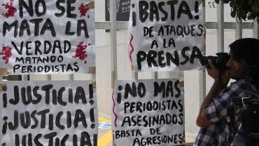 SIP exige protección para dos periodistas amenazados en México