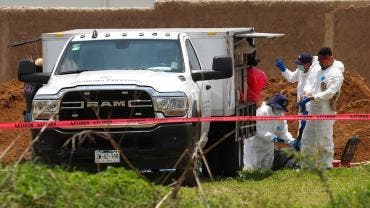 Suman 215 bolsas con restos humanos en fosa de Las Agujas en Zapopan