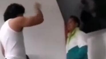 Universidad Politecnica Tulancingo alumno golpea docente