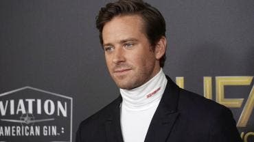 Armie Hammer deja su cinta con Jennifer López tras una polémica en las redes