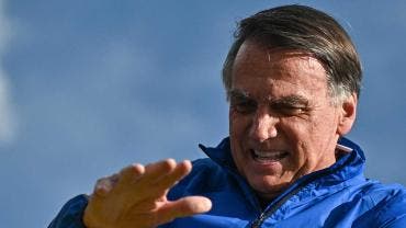 Ordenan arresto domiciliario contra Jair Bolsonaro
