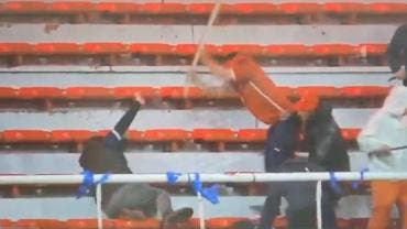 Violencia extrema suspende Independiente vs U. de Chile en Copa Sudamericana