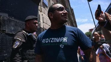 Vidulfo Rosales deja de representar a los padres de los 43 de Ayotzinapa