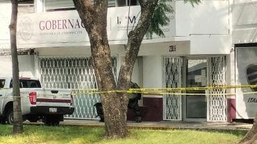 arrojan granada INM Morelia Michoacan.jpg