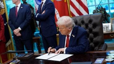 firma Trump orden ejecutiva pena muerte Washington.jpg