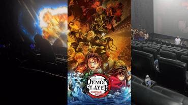 Hombre se orina durante la función de Demon Slayer