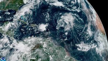 Huracán Gabrielle cerca de Bemudas