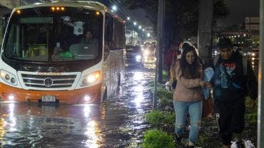 Calzada Ignacio Zaragoza Inundada