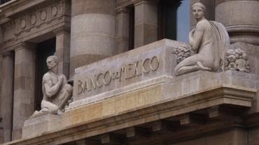 reduce Banxico tasa interes 7 punto 50.jpg