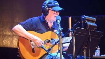 La gira titulada “Silvio Rodríguez Tour 2025 ¡Sudamérica en Vivo!” marca el regreso del trovador a escenarios latinoamericanos tras tres años de ausencia.