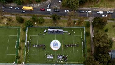 Brugada Molina destacó que el gobierno capitalino trabaja en la construcción de 100 nuevas canchas y la rehabilitación de otras 500,