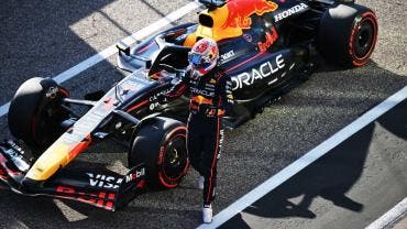 El piloto neerlandés, de 28 años, marcó un tiempo de 1:32.510 minutos, con una ventaja de 291 milésimas sobre el británico Lando Norris (McLaren)