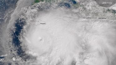 Melissa huracan categoria 5.jpg