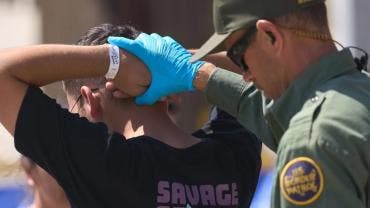 multara EU 5 mil dolares cruces ilegales.jpg