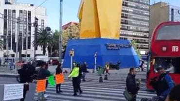 En respuesta, la presidenta Claudia Sheinbaum Pardo afirmó que el Gobierno Federal ya atiende los planteamientos de los trabajadores