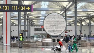 reves EU AIFA recorta 13 rutas.jpg