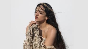 ¿Por qué 'Berghain' de Rosalía está haciendo que los jóvenes escuchen a Bach y Chopin?