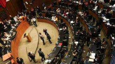 Senado avala Ley Amparo.jpg