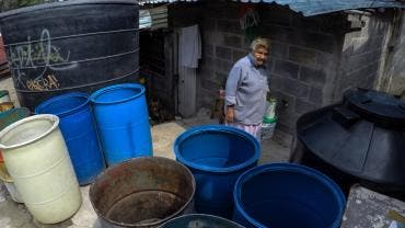 300 colonias agua tandeo CDMX.jpg