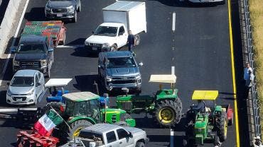 bloquean agricultores precio maiz Guanajuato.jpg
