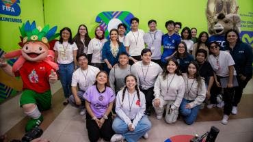 Brugada señaló que los voluntarios serán la “primera sonrisa” que verán las personas visitantes y tendrán la tarea de representar la cultura, identidad y hospitalidad de la Ciudad de México.