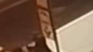 balean adolescente afuera Metro Mixhuca.jpg