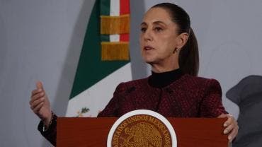 busca Sheinbaum llamada concretar visita papa Leon XIV.jpg