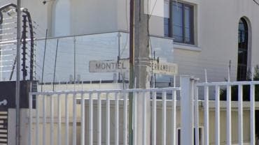 Al ingresar al inmueble, los oficiales localizaron a la pareja, que fue diagnosticada sin signos vitales a causa de heridas producidas por proyectil de arma de fuego.