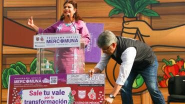 Entrega de Vales Mercomuna 