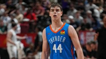 Nikola Topic reaparece con los Thunder tras diagnóstico de cáncer 