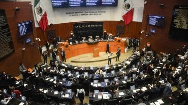 recibe Senado iniciativa 40 horas laborales.jpg