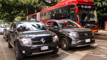 Con la activación de la Fase 1 de Contingencia Ambiental , la CAMe informó las restricciones vehiculares que aplican este viernes 9 de enero.