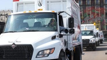 entrega Brugada 50 camiones basura.jpg