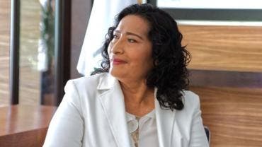 indagan Abelina Lopez supuesto collar lujo.jpg