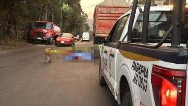 Autoridades que arribaron al punto confirmaron que el joven ya no contaba con signos vitales, por lo que se dio aviso al Ministerio Público.