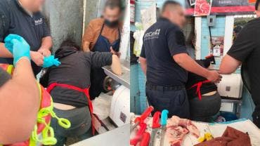 Al arribar al sitio, los oficiales localizaron a una joven con la mano atrapada en la maquinaria, por lo que de inmediato solicitaron el apoyo de los servicios de emergencia.