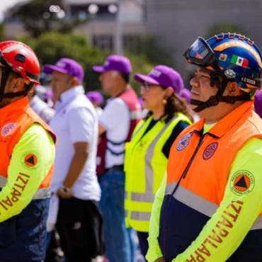 realizan clase masiva primeros auxilios CDMX 19S.jpg