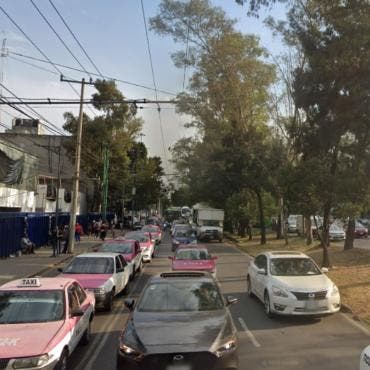Durante la inspección, los uniformados aseguraron dinero en efectivo y un teléfono celular, objetos posiblemente vinculados con las denuncias.