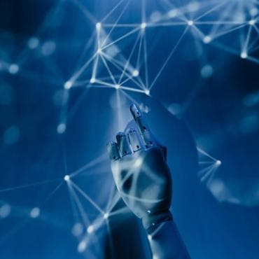 Por su parte, Clara Brugada Molina celebró la instalación del centro en la alcaldía Tláhuac y destacó la relevancia de "democratizar" el acceso al conocimiento tecnológico.