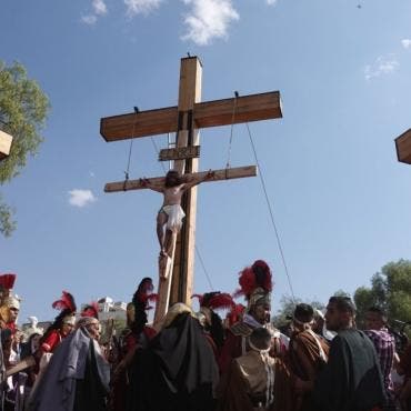 Con origen formal en 1843, la representación nació como promesa al Señor de la Cuevita tras una epidemia de cólera y se ha consolidado como uno de los viacrucis más grandes del mundo, con 182 representaciones realizadas.
