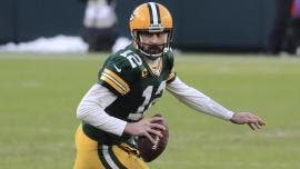 Aaron Rodgers logra su tercer premio de MVP de la temporada de NFL