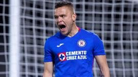 Cruz Azul se impone a Pumas y suma ocho victorias consecutivas